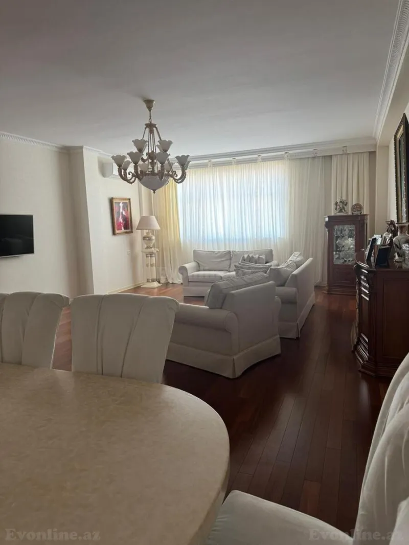 Satılır 6 otaqlı Mənzil Yeni tikili 350 m² 8 Noyabr m. - şəkil 16