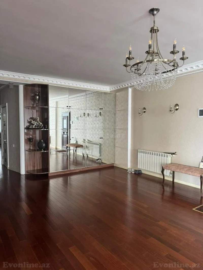 Satılır 6 otaqlı Mənzil Yeni tikili 350 m² 8 Noyabr m. - şəkil 22