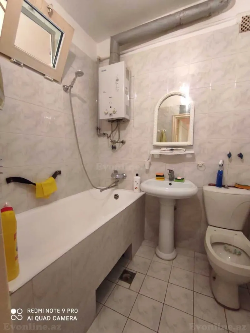 Kirayə verilir 1 otaqlı Mənzil Köhnə tikili 40 m² İnşaatçılar m. - şəkil 14