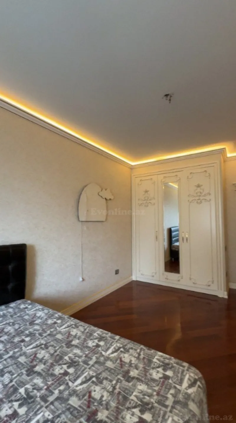Satılır 3 otaqlı Mənzil Yeni tikili 210 m² Xətai m. - şəkil 4
