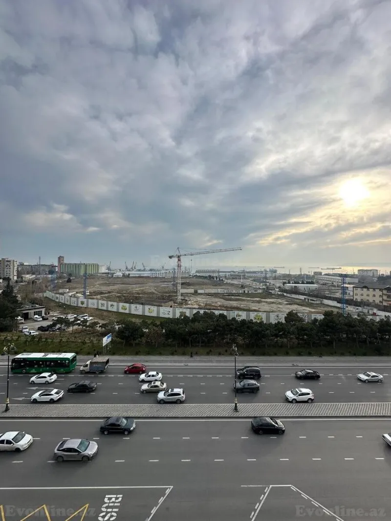 Satılır 4 otaqlı Mənzil Yeni tikili 200 m² Həzi Aslanov m. - şəkil 6