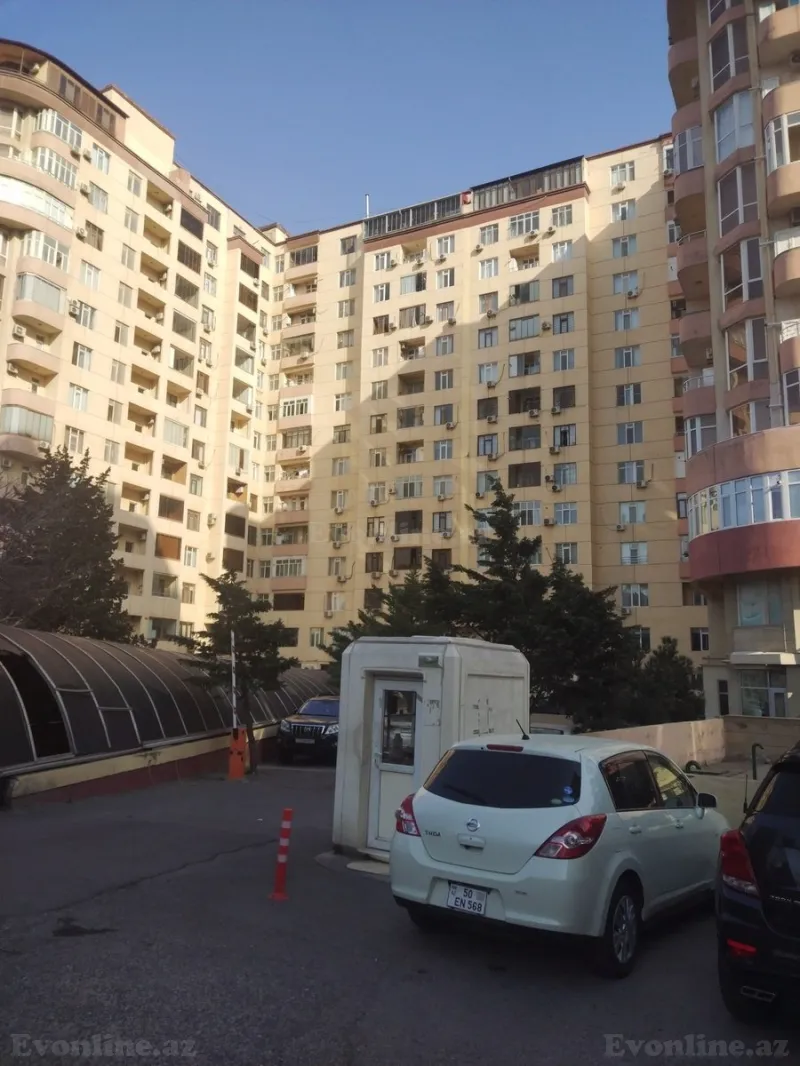 Satılır 3 otaqlı Mənzil Yeni tikili 75 m² 4-cü mikrorayon - şəkil 3