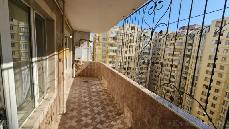 Satılır 3 otaqlı Mənzil Yeni tikili 100 m² 8 Noyabr m. - şəkil 3