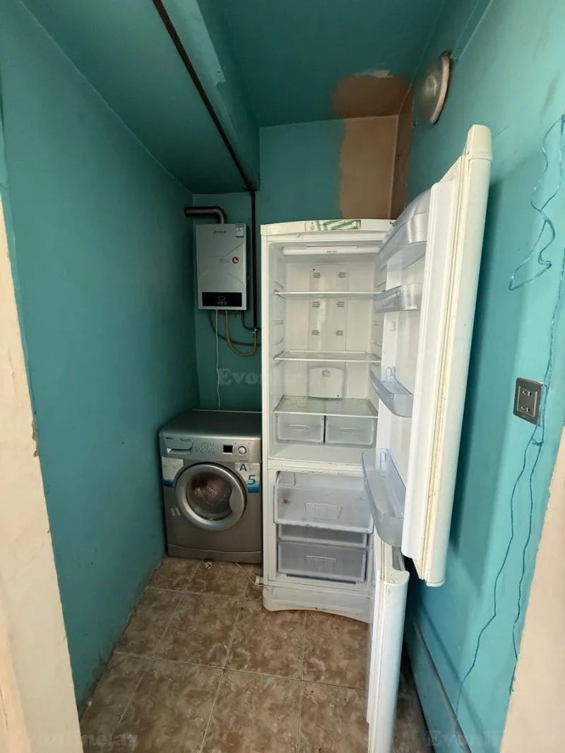 Satılır 2 otaqlı Mənzil Köhnə tikili 74 m² Elmlər Akademiyası m. - şəkil 10