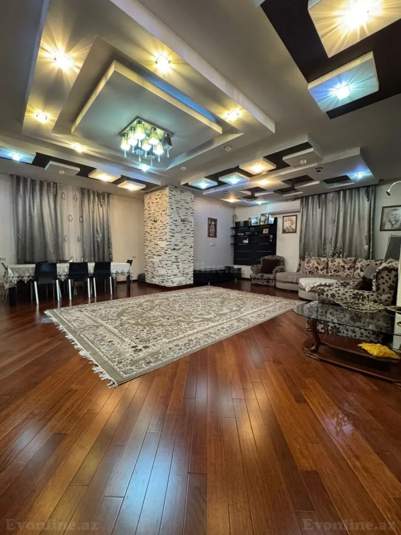 4 otaqlı Mənzil 187 m² Xətai m. Satılır