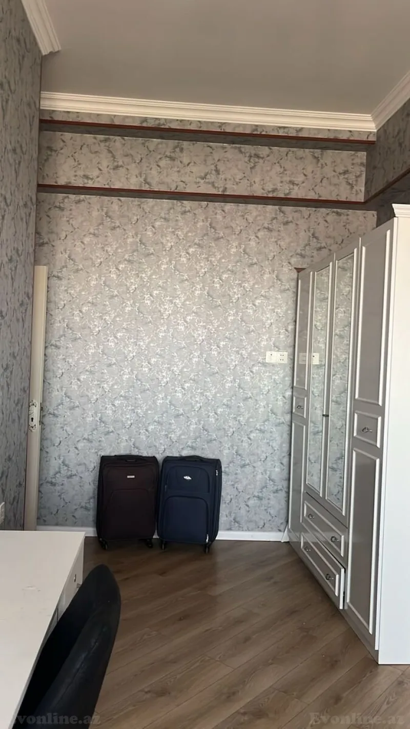 Kirayə verilir 2 otaqlı Mənzil Yeni tikili 170 m² Böyükşor