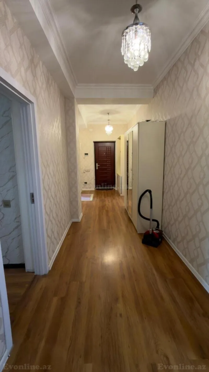 Kirayə verilir 2 otaqlı Mənzil Yeni tikili 70 m² 1-ci mikrorayon