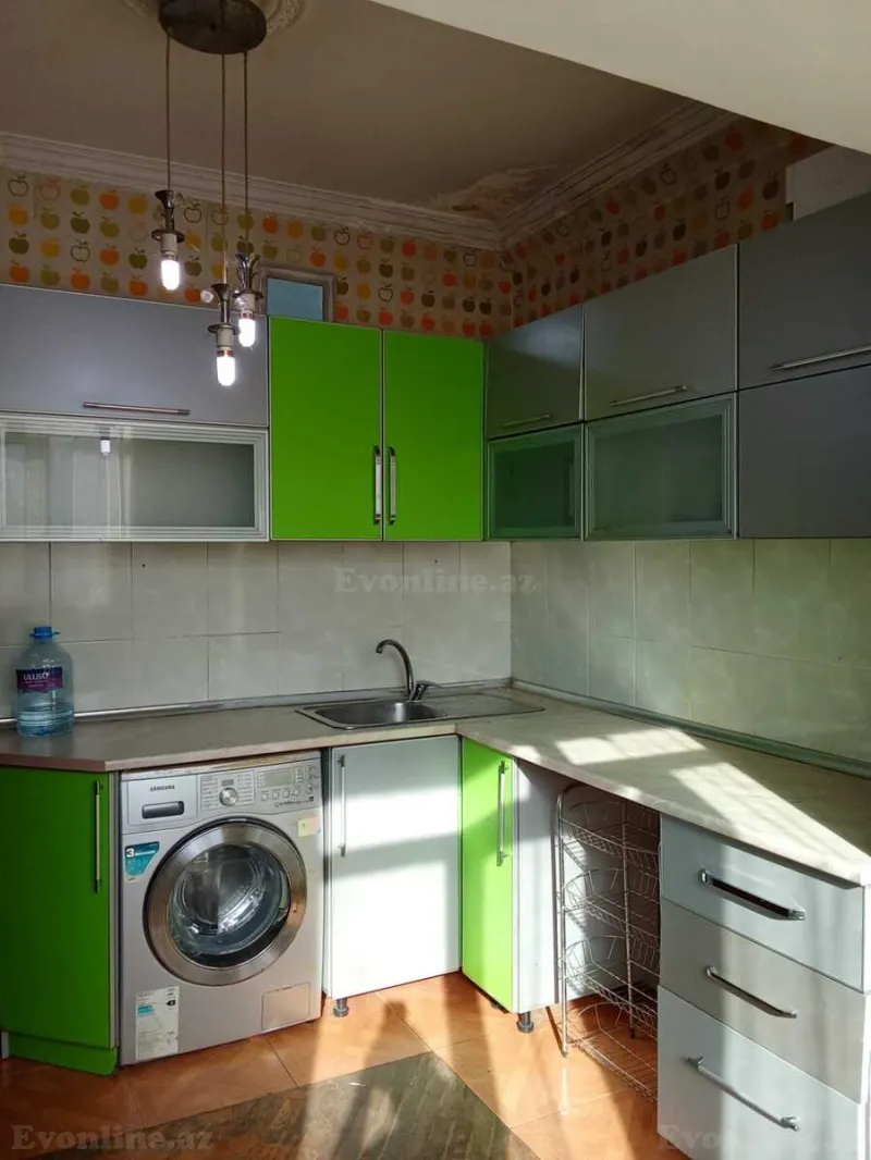 Kirayə verilir 4 otaqlı Mənzil Köhnə tikili 120 m² Yeni Yasamal - şəkil 9