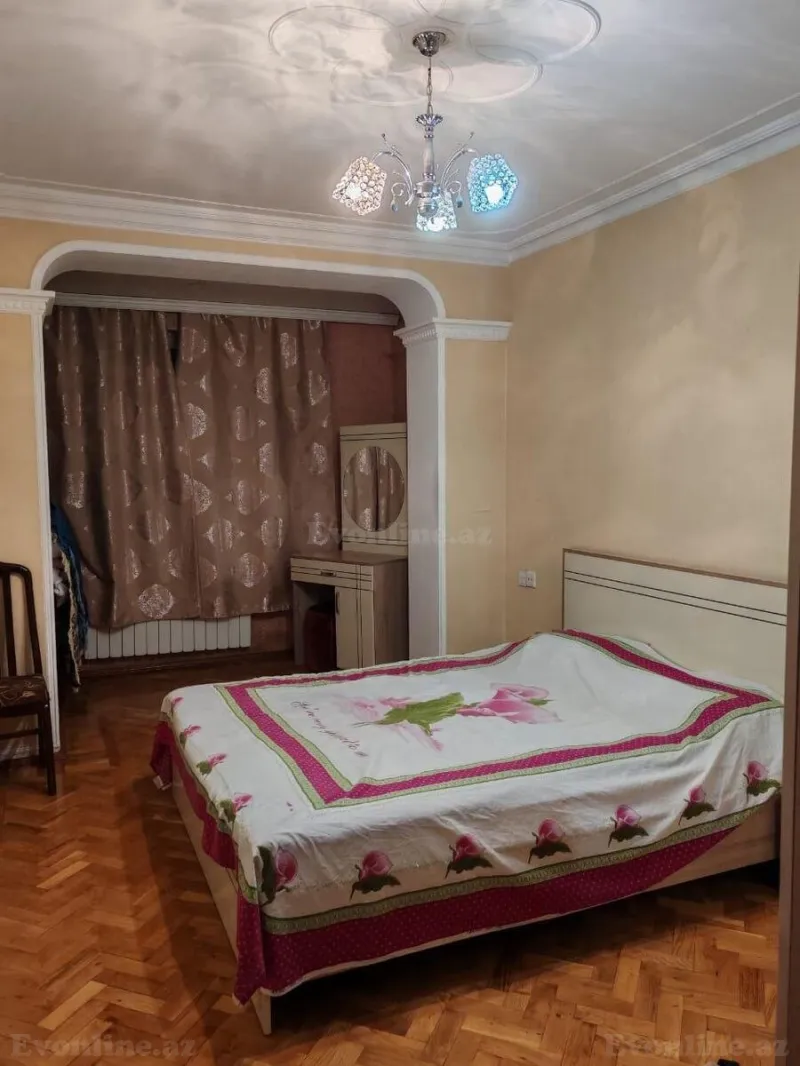 Kirayə verilir 3 otaqlı Mənzil Köhnə tikili 85 m² Xırdalan