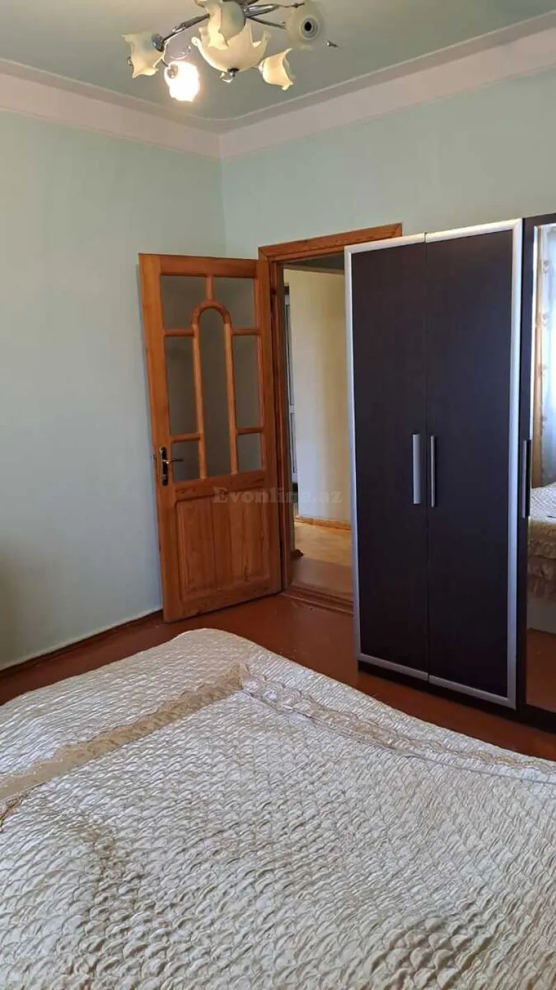Satılır 5 otaqlı Mənzil Köhnə tikili 120 m² Suraxanı r. - şəkil 8