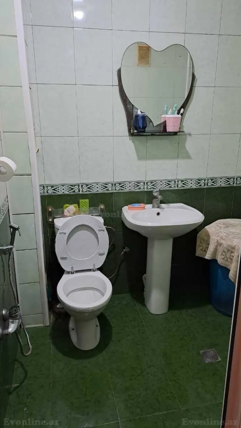 Satılır 5 otaqlı Mənzil Köhnə tikili 120 m² Suraxanı r. - şəkil 11