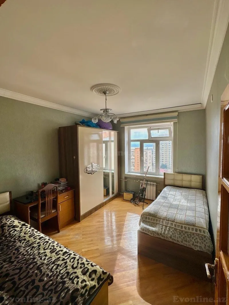 Satılır 5 otaqlı Mənzil Köhnə tikili 112 m² Əhmədli m. - şəkil 9