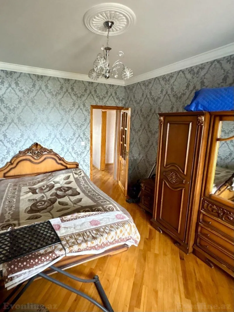 Satılır 5 otaqlı Mənzil Köhnə tikili 112 m² Əhmədli m. - şəkil 14