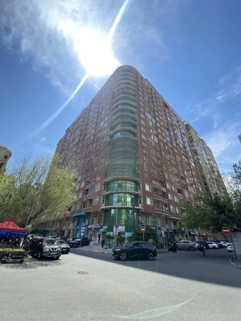 Kirayə verilir 3 otaqlı Mənzil Yeni tikili 100 m² Nərimanov r.