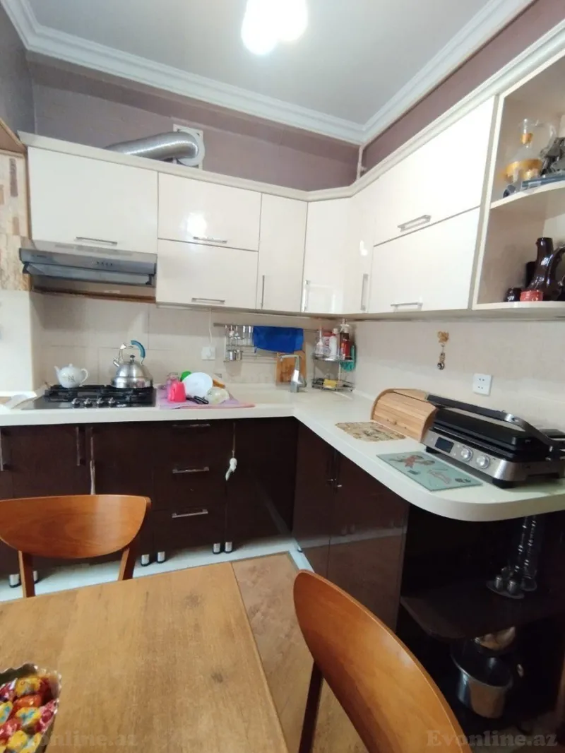 Satılır 3 otaqlı Mənzil Köhnə tikili 85 m² Xətai r. - şəkil 9
