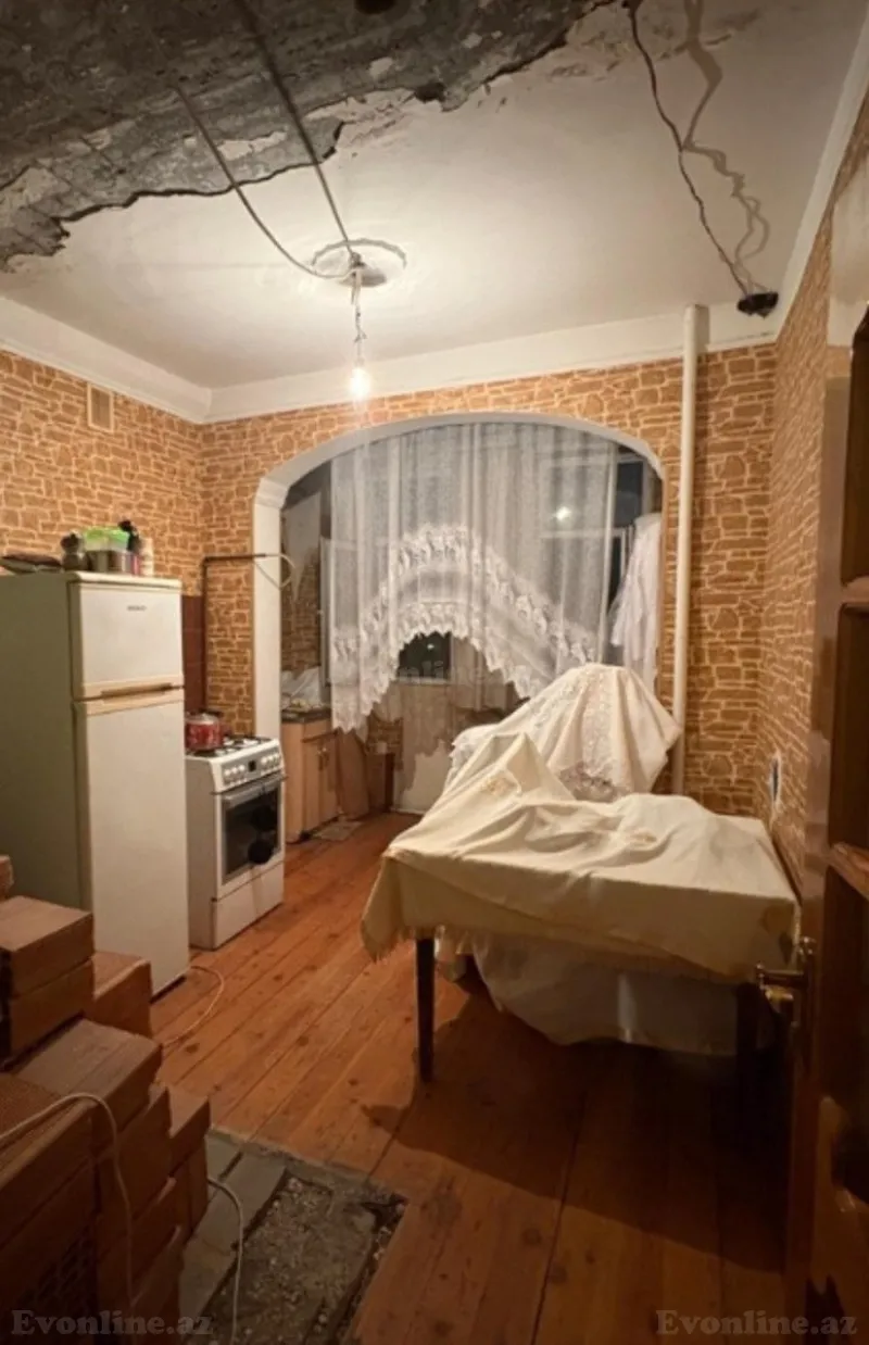 Satılır 2 otaqlı Mənzil Köhnə tikili 65 m² Köhnə Günəşli - şəkil 4