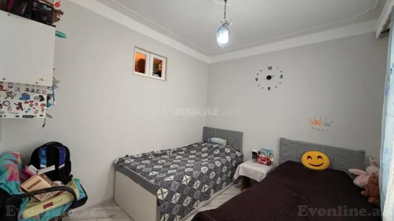Satılır 4 otaqlı Mənzil Köhnə tikili 80 m² Suraxanı r. - şəkil 3