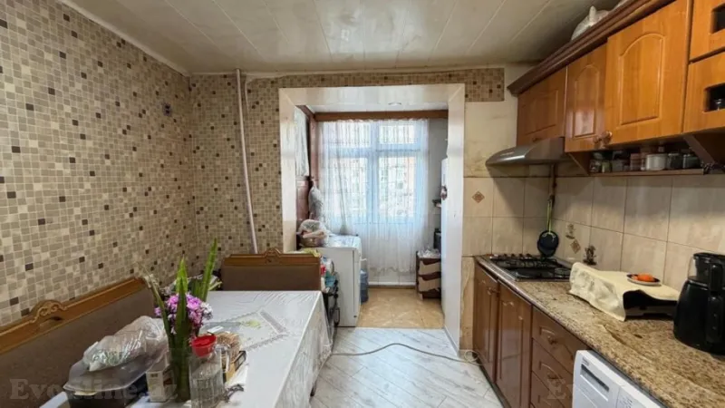 Satılır 4 otaqlı Mənzil Köhnə tikili 80 m² Suraxanı r. - şəkil 6
