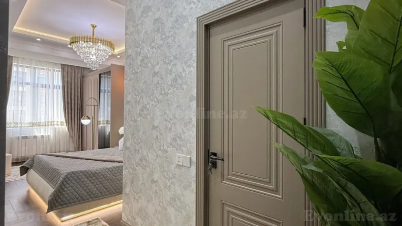 Satılır 3 otaqlı Mənzil Yeni tikili 130 m² Qara Qarayev m. - şəkil 8