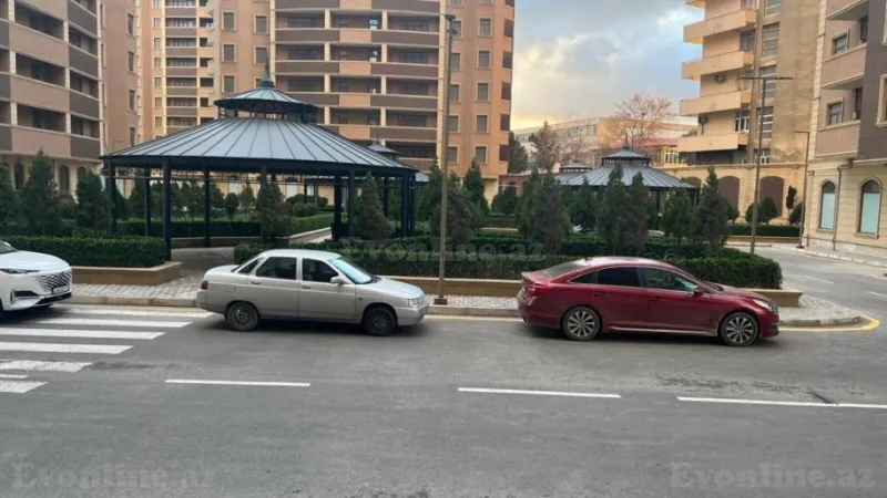 Satılır 2 otaqlı Mənzil Yeni tikili 83 m² 28 May m. - şəkil 3