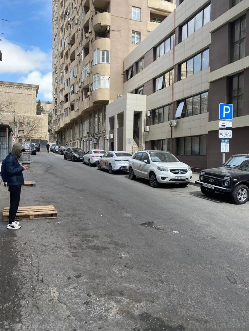 Kirayə verilir 5 otaqlı Mənzil Yeni tikili 80 m² Yasamal - şəkil 2
