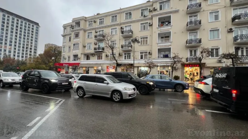 Obyekt 90 m² Nəsimi r. Satılır