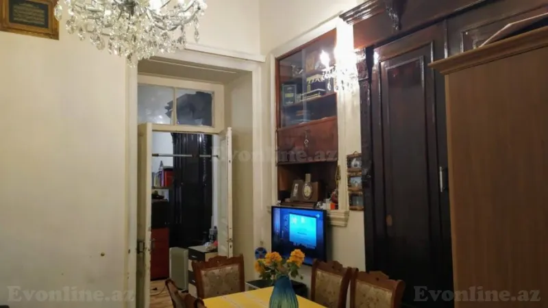Satılır 2 otaqlı Mənzil Köhnə tikili 55 m² İçərişəhər m. - şəkil 5