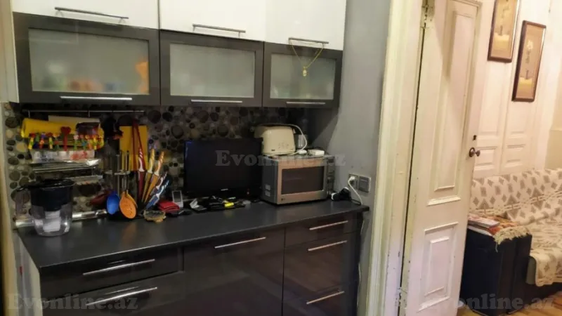 Satılır 2 otaqlı Mənzil Köhnə tikili 55 m² İçərişəhər m. - şəkil 12