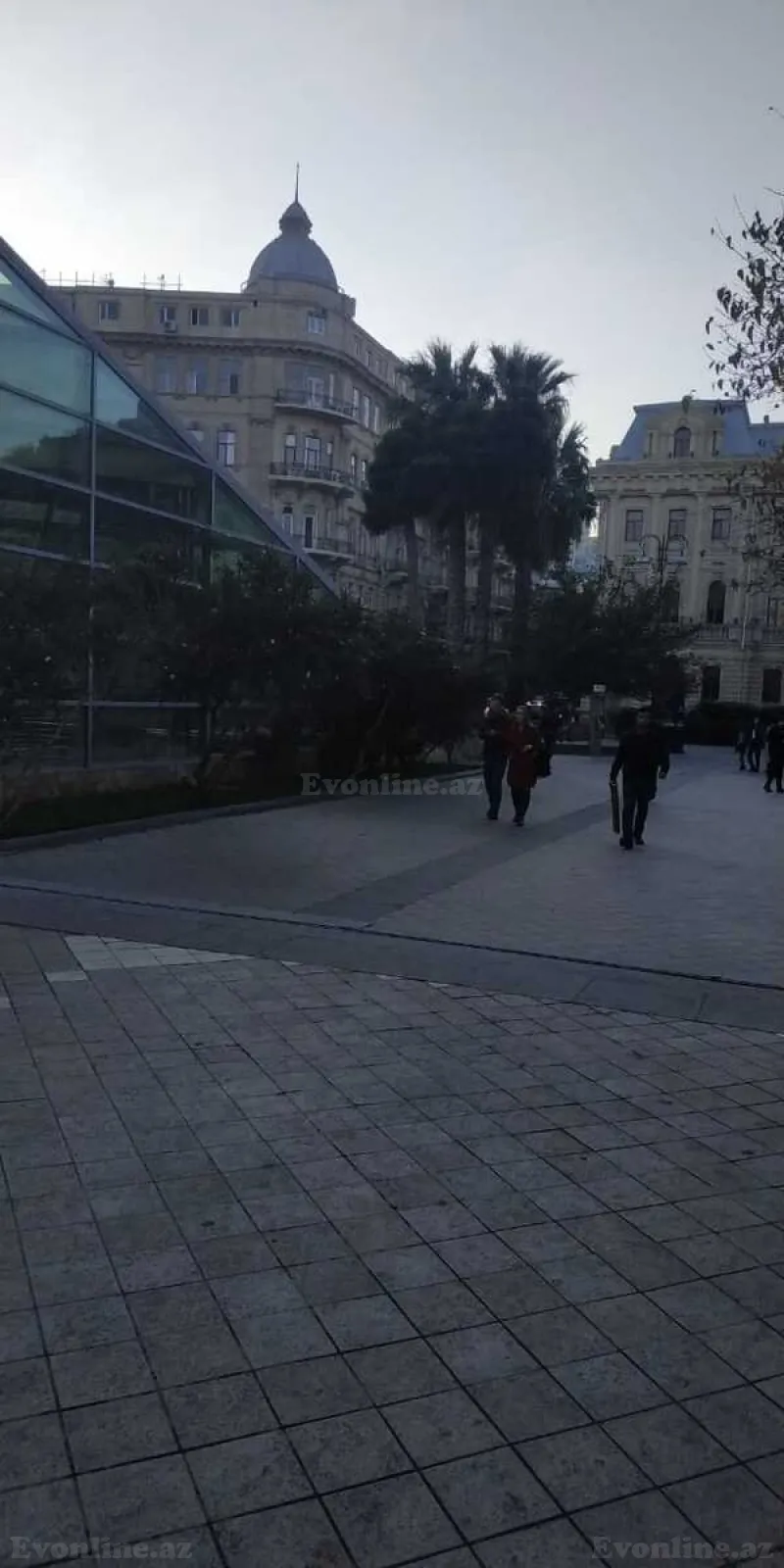 Satılır 2 otaqlı Mənzil Köhnə tikili 55 m² İçərişəhər m. - şəkil 15