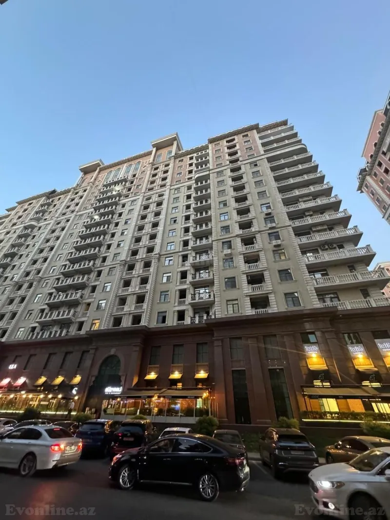 Satılır 4 otaqlı Mənzil Yeni tikili 168 m² Elmlər Akademiyası m. - şəkil 3