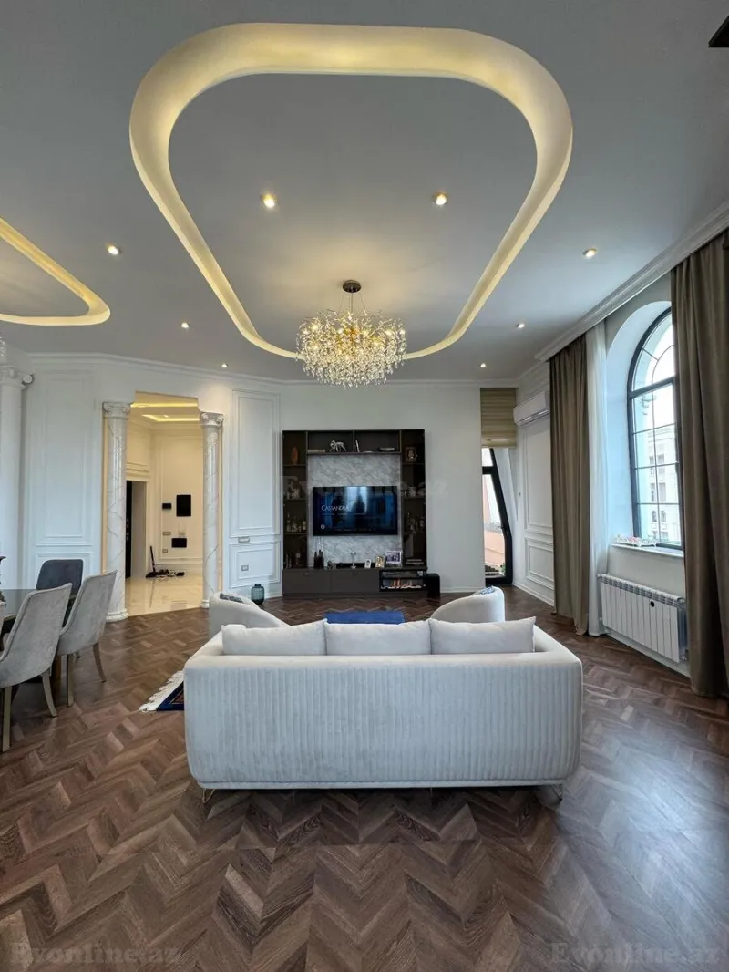 Satılır 4 otaqlı Mənzil Yeni tikili 168 m² Elmlər Akademiyası m. - şəkil 9