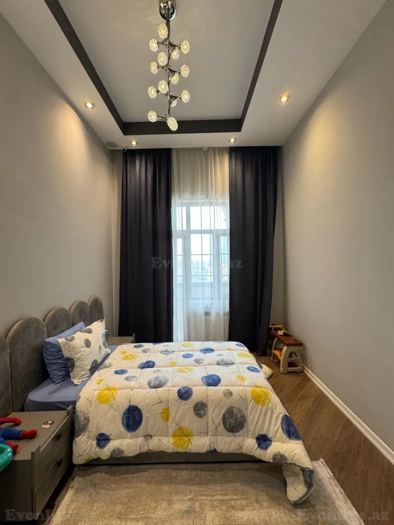 Satılır 4 otaqlı Mənzil Yeni tikili 168 m² Elmlər Akademiyası m. - şəkil 18