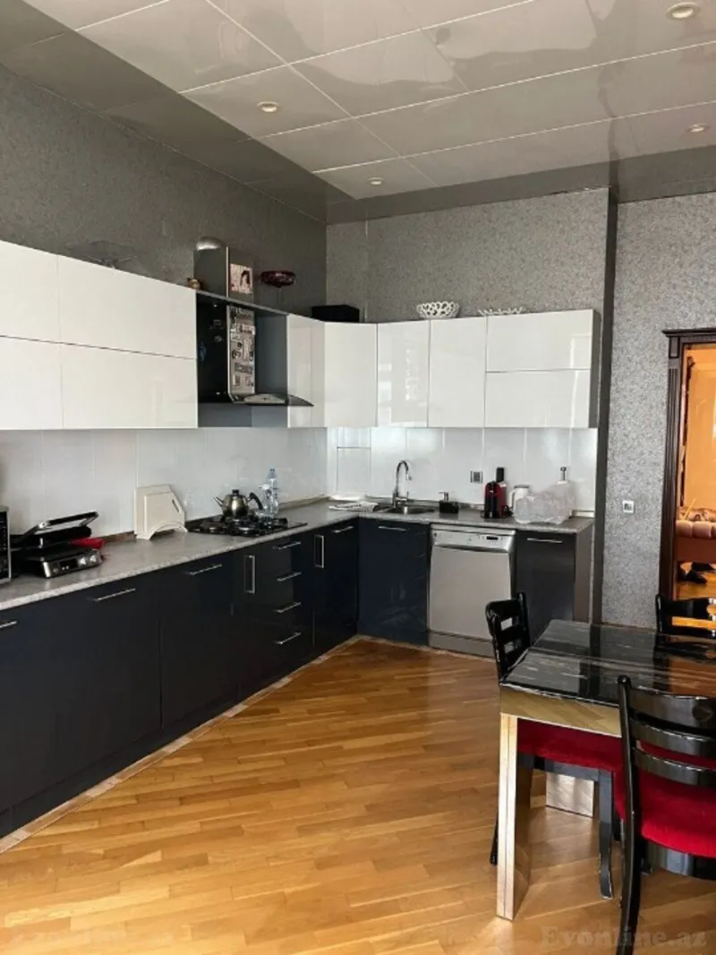 Satılır 3 otaqlı Mənzil Yeni tikili 137 m² Nərimanov r. - şəkil 8
