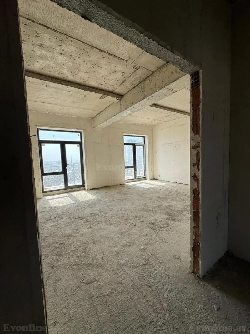Satılır 4 otaqlı Mənzil Yeni tikili 130 m² Xətai r. - şəkil 3