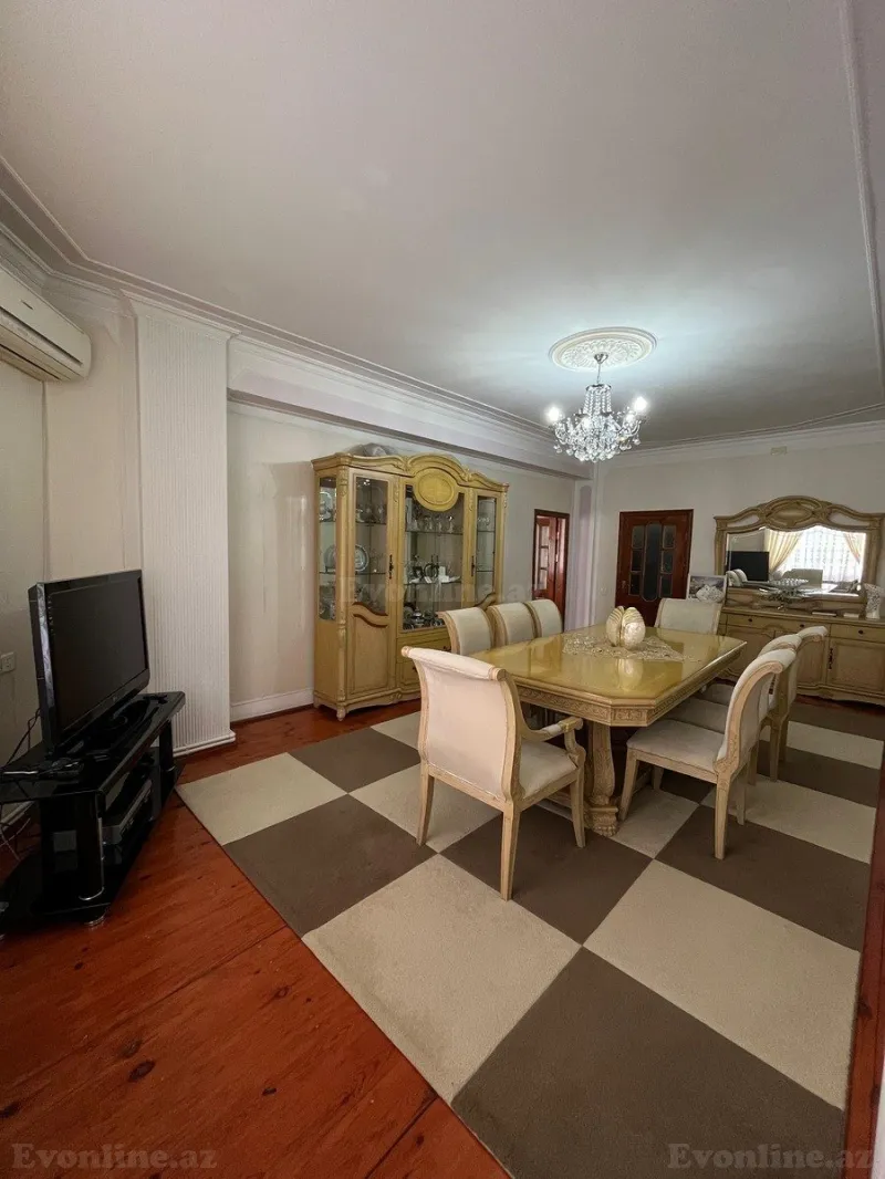 Satılır 4 otaqlı Mənzil Yeni tikili 132 m² 3-cü mikrorayon - şəkil 2