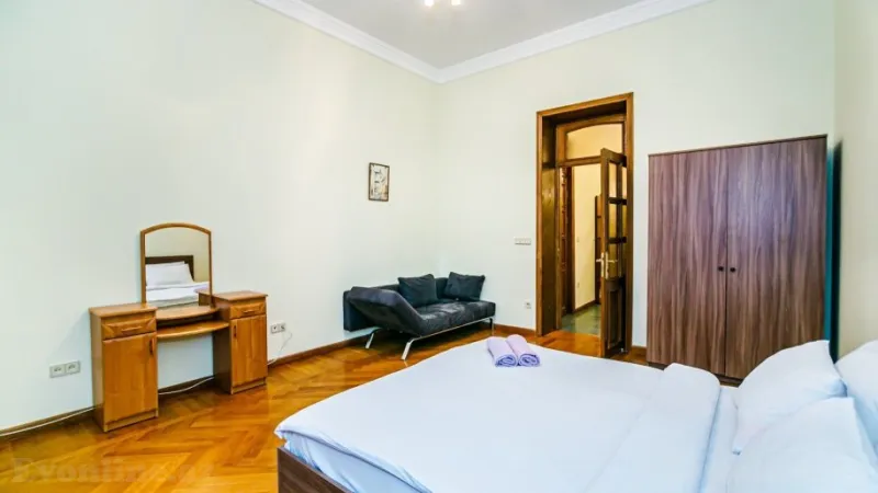 Kirayə verilir 3 otaqlı Mənzil Köhnə tikili 105 m² Sahil m. - şəkil 10