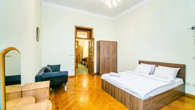 Kirayə verilir 3 otaqlı Mənzil Köhnə tikili 105 m² Sahil m. - şəkil 12