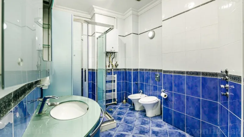Kirayə verilir 3 otaqlı Mənzil Köhnə tikili 105 m² Sahil m. - şəkil 19