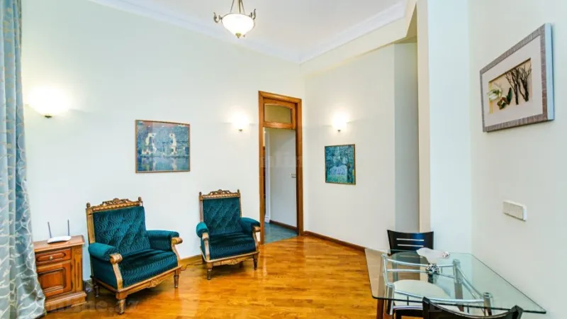 Kirayə verilir 3 otaqlı Mənzil Köhnə tikili 105 m² Sahil m. - şəkil 26