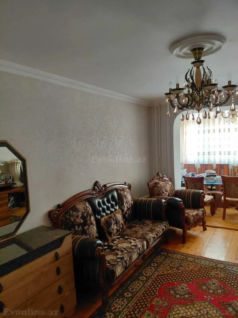 Satılır 4 otaqlı Mənzil Köhnə tikili 85 m² Həzi Aslanov - şəkil 2