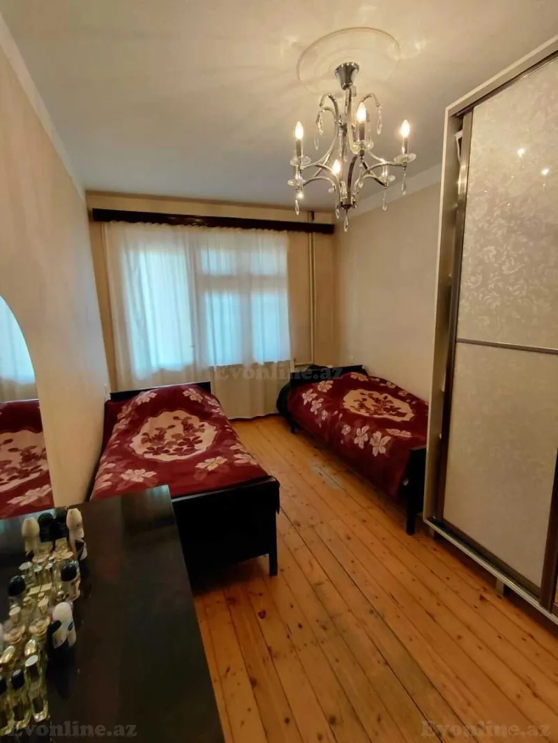 Satılır 4 otaqlı Mənzil Köhnə tikili 85 m² Həzi Aslanov - şəkil 5