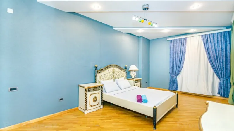 Kirayə verilir 3 otaqlı Mənzil Yeni tikili 190 m² 28 May m. - şəkil 2