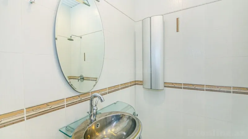 Kirayə verilir 3 otaqlı Mənzil Yeni tikili 190 m² 28 May m. - şəkil 9