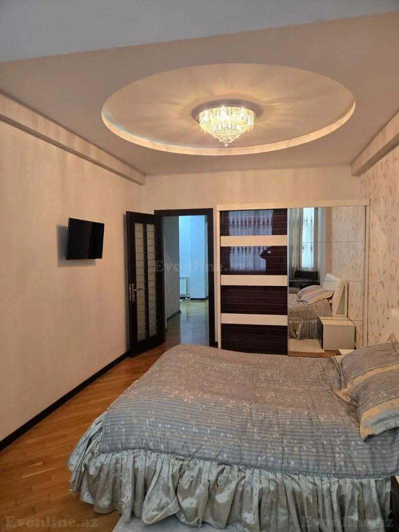 Satılır 3 otaqlı Mənzil Yeni tikili 120 m² İnşaatçılar m. - şəkil 5