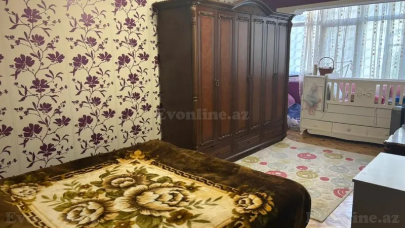 Satılır 4 otaqlı Mənzil Köhnə tikili 100 m² Nəsimi m. - şəkil 2