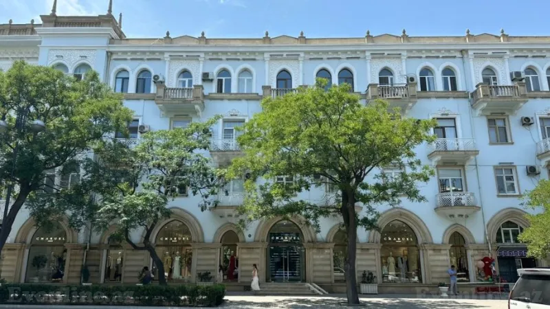 2 otaqlı Mənzil 60 m² Elmlər Akademiyası m. Kirayə verilir