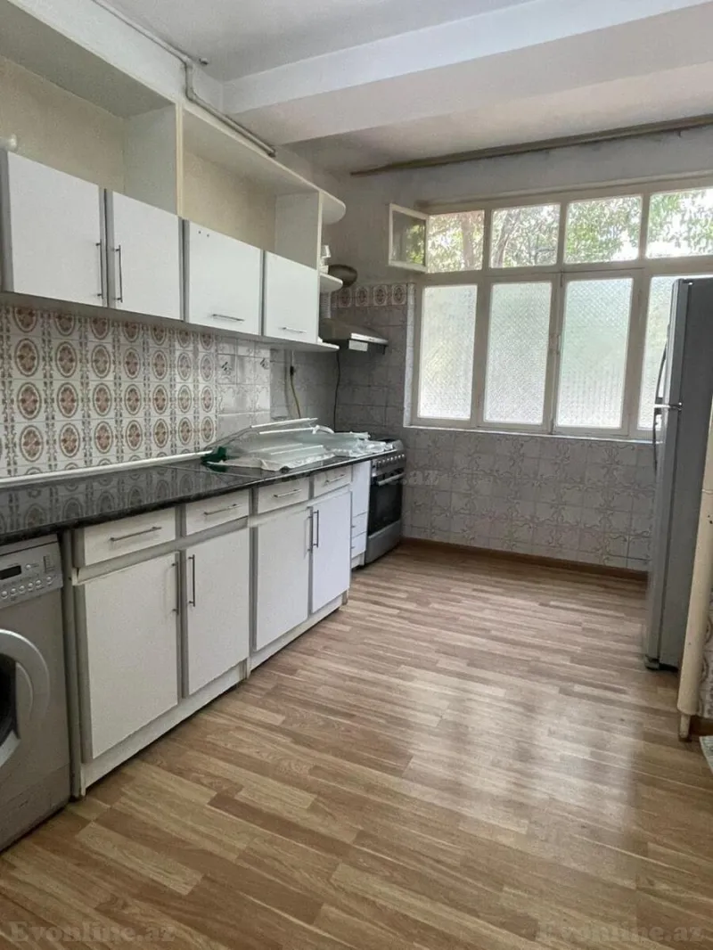 Kirayə verilir 3 otaqlı Mənzil Köhnə tikili 80 m² Yasamal r. - şəkil 13