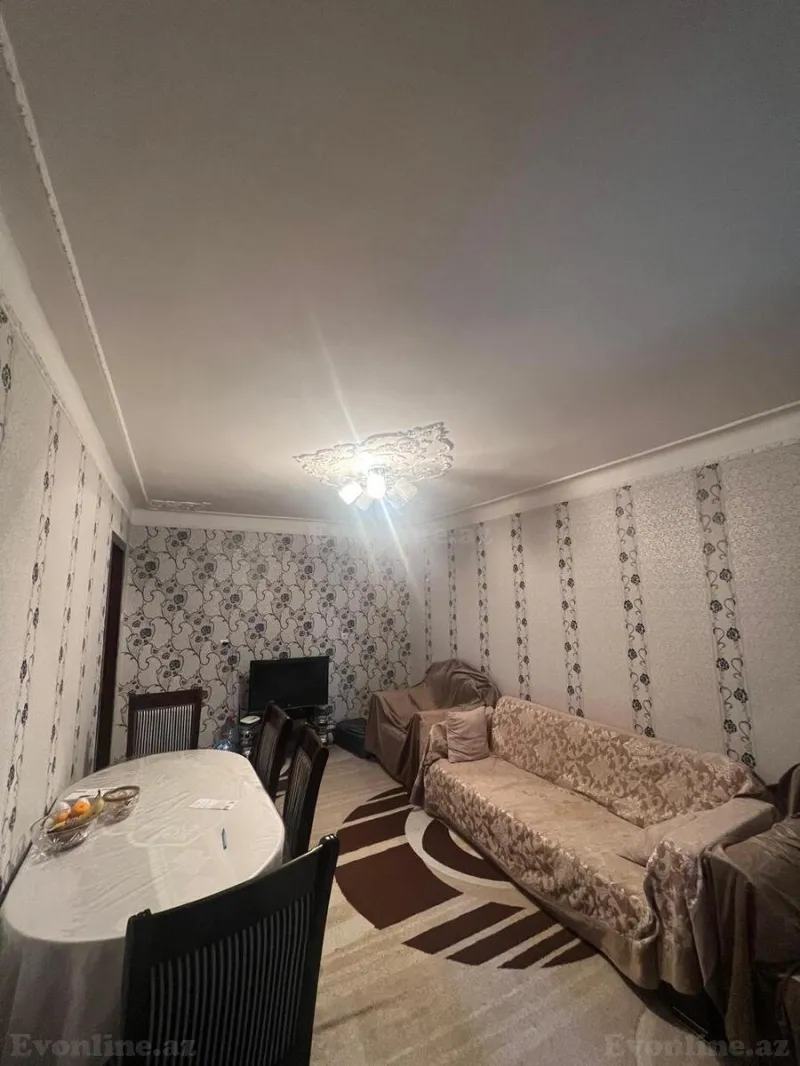 Satılır 2 otaqlı Mənzil Köhnə tikili 43 m² Gənclik m. - şəkil 2