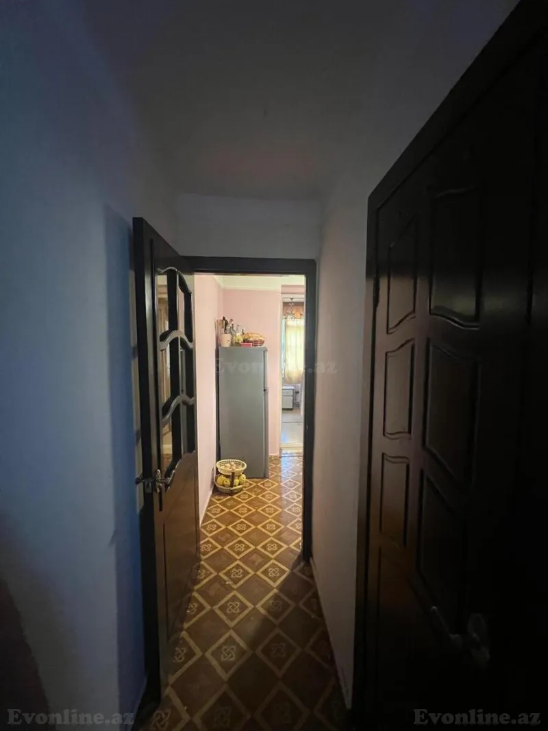 Satılır 2 otaqlı Mənzil Köhnə tikili 43 m² Gənclik m. - şəkil 4