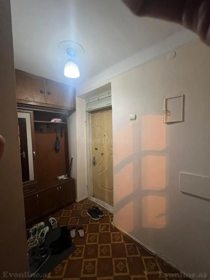 Satılır 2 otaqlı Mənzil Köhnə tikili 43 m² Gənclik m. - şəkil 8